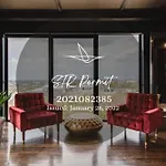 Large Rooftop, Murals, Skyline Views, Five Mins To Stadium Less Than 10 Mins To 5 Points And Broadway, Rooftop Grill, Garage Spaces And Ample Parking, 24 Hr Hospitality, Great For Groups