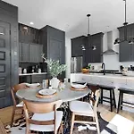Holiday home The Willie - Newly Redesigned, Game & Rooftop *