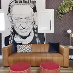Holiday home The Willie - Newly Redesigned, Game & Rooftop Nashville