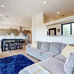 Illume 117 Apartment