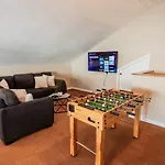 1009 Eastside Vibe - Big & Holiday home