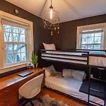 Cozy East Nash W Big Yard