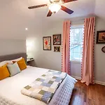 Cozy East Nash W Big Yard Holiday home *
