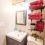 7 Min Drive To Broadway- Walkable Neighborhood Holiday home Nashville