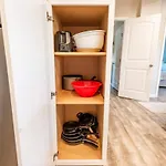 7 Min Drive To Broadway- Walkable Neighborhood *