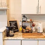 7 Min Drive To Broadway- Walkable Neighborhood Holiday home