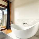 A Spacious With Amazing Views And Elevated Outdoor Spaces Holiday home Nashville