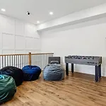 Luxury Retreat Sauna, Hot Tub & Fire Pit Holiday home Nashville