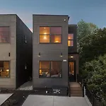 Luxury Retreat Sauna, Hot Tub & Fire Pit Holiday home *
