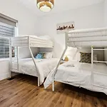 Holiday home Luxury Retreat Sauna, Hot Tub & Fire Pit *