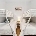 Luxury Retreat Sauna, Hot Tub & Fire Pit Holiday home Nashville