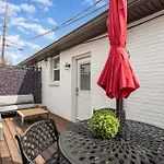Lucent Pearl - Private Patio - Near Broadway