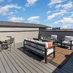 Midnight Melody-Rooftop Patio-Near Ted Rhodes Golf