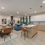 Hyve - Cowgirl Twirl - Walk To Broadway