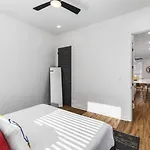 Holiday home Two Adjacent Homes Sleeps 24 Only 3 Miles To Broadway Nashville