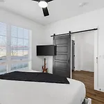 Holiday home Two Adjacent Homes Sleeps 24 Only 3 Miles To Broadway