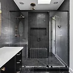 Holiday home Luxury In Hills With Garage And Walk To The Park Nashville