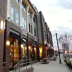 Two Adjacent Homes In 12 South And Belmont Area Sleeps 20 People * Nashville