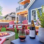 Holiday home The Morrison - Karaoke Theater Backyard Oasis Nashville