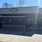 Riverside Retreat Near 5 Points