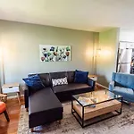 Riverside Retreat Near 5 Points Nashville
