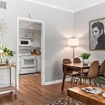 Famous Music Row 1 Bedroom With Free Parking And Pool Holiday home Nashville