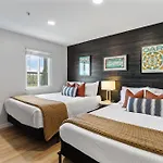 Oasis Walk To Broadway With Pool, Parking, Gym And Patio Apartment Nashville