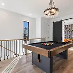 Rooftop Hot Tub Game Barrel Sauna Holiday home Nashville