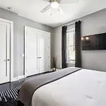 Legends Loft Modern Near Vandy On West End Holiday home Nashville