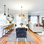 Holiday home Belmont And Broadway Great For Groups