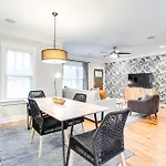 Belmont And Broadway Great For Groups Holiday home Nashville