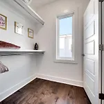 Holiday home 615 Vibe East Getaway 3 Miles To Downtown