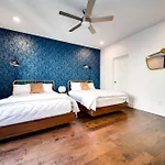 Holiday home 615 Vibe East Getaway 3 Miles To Downtown *