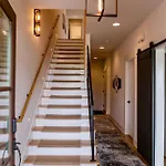 Holiday home The Urban River - 4br Getaway *
