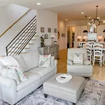The Urban River - 4br Getaway Holiday home Nashville