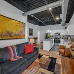 Holiday home Chic New Near Dt Nashville