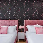 Holiday home 5 Star Stay! Rooftop Hot Tub Walk To Gulch