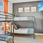 Holiday home Live Your Dream 10 Min To Broadway *