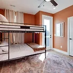 Private Roof Deck - Game - Broadway In 10 Nashville