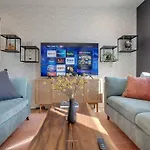 Private Roof Deck - Game - Broadway In 10 Nashville