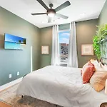 Private Roof Deck - Game Room - Broadway In 10