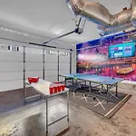 Huge Roof Deck With Games 10 Mins To Broadway Holiday home Nashville