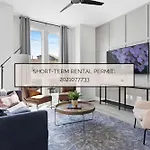 Holiday home The Azalea - Walk To Dining & Nightlife, Rooftop! Nashville