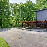 Spacious Deck Contemporary In Nashville! Holiday home *