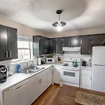 East Getaway - Walk To Parks Golf & Music Spots * Nashville