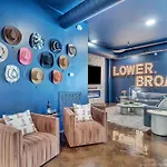 Apartment Lower Broadway 4br By Maddox Nashville