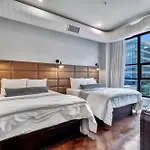 Elvis 4br By Maddox Apartment *