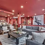 Elvis 4br By Maddox