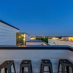 New Rooftop With Views Game Dt Nash Holiday home