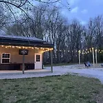 The Den At J-Barn - Secluded Retreat